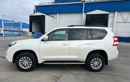 Toyota Land Cruiser Prado 150 рестайлинг 2, 2014 год, 3 650 000 рублей, 8 фотография