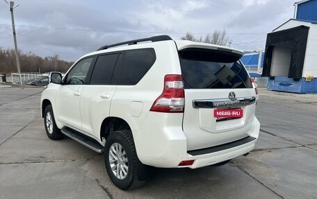 Toyota Land Cruiser Prado 150 рестайлинг 2, 2014 год, 3 650 000 рублей, 6 фотография