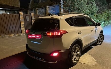 Toyota RAV4, 2014 год, 2 200 000 рублей, 4 фотография