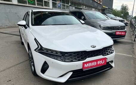 KIA K5, 2021 год, 2 700 000 рублей, 1 фотография