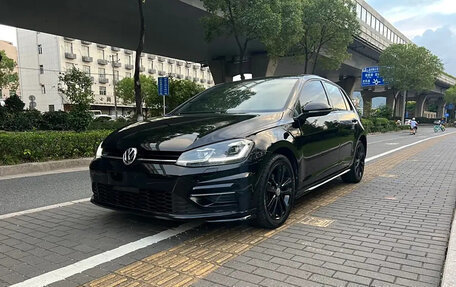 Volkswagen Golf VII, 2021 год, 1 630 000 рублей, 2 фотография