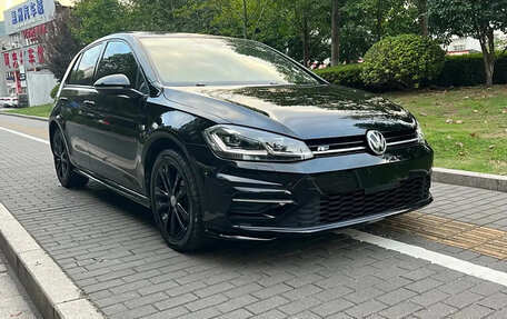 Volkswagen Golf VII, 2021 год, 1 630 000 рублей, 3 фотография