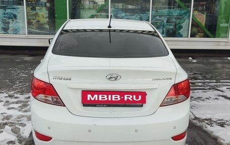 Hyundai Solaris II рестайлинг, 2011 год, 730 000 рублей, 3 фотография