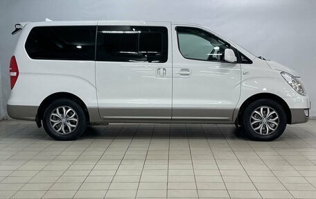 Hyundai Grand Starex Grand Starex I рестайлинг 2, 2015 год, 3 099 000 рублей, 7 фотография