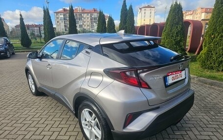 Toyota C-HR I рестайлинг, 2021 год, 2 950 000 рублей, 6 фотография