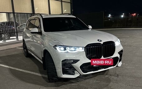 BMW X7, 2021 год, 9 880 000 рублей, 2 фотография