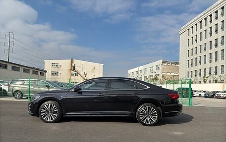 Volkswagen Passat B8 рестайлинг, 2021 год, 2 280 000 рублей, 8 фотография