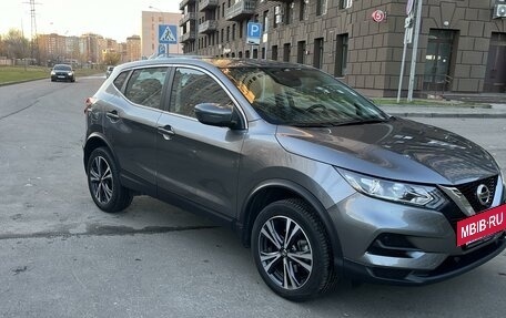 Nissan Qashqai, 2022 год, 2 800 000 рублей, 2 фотография