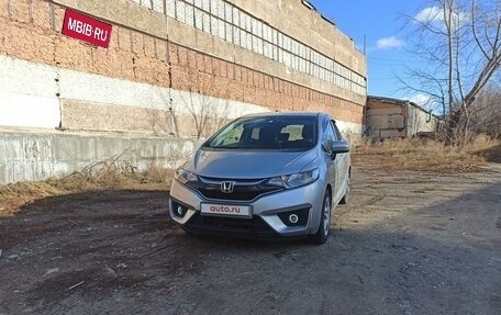 Honda Fit III, 2017 год, 1 420 000 рублей, 2 фотография