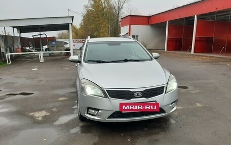 KIA cee'd I рестайлинг, 2010 год, 645 000 рублей, 13 фотография