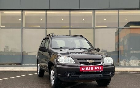 Chevrolet Niva I рестайлинг, 2011 год, 549 000 рублей, 2 фотография