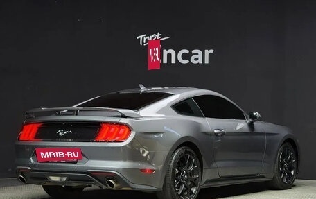 Ford Mustang VI рестайлинг, 2021 год, 2 700 000 рублей, 2 фотография