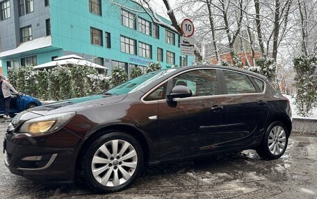 Opel Astra J, 2014 год, 1 200 000 рублей, 2 фотография