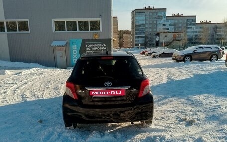 Toyota Vitz, 2013 год, 1 030 000 рублей, 4 фотография