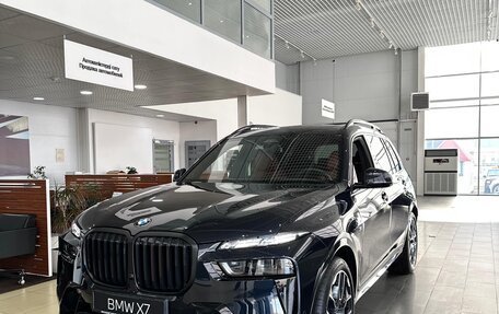 BMW X7, 2024 год, 20 000 000 рублей, 4 фотография