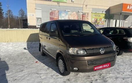 Volkswagen Caravelle T5, 2011 год, 2 000 000 рублей, 3 фотография