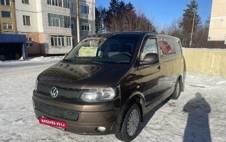 Volkswagen Caravelle T5, 2011 год, 2 000 000 рублей, 4 фотография