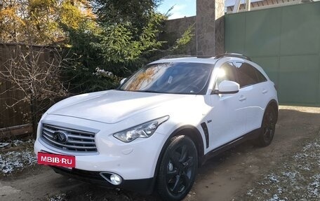 Infiniti QX70, 2014 год, 1 920 000 рублей, 3 фотография