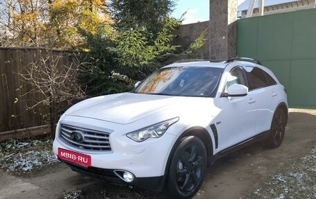 Infiniti QX70, 2014 год, 1 920 000 рублей, 2 фотография