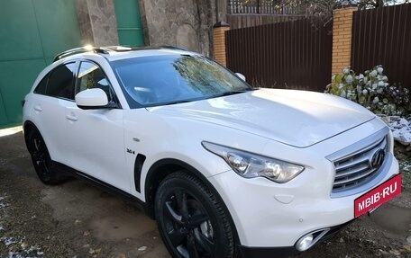 Infiniti QX70, 2014 год, 1 920 000 рублей, 8 фотография