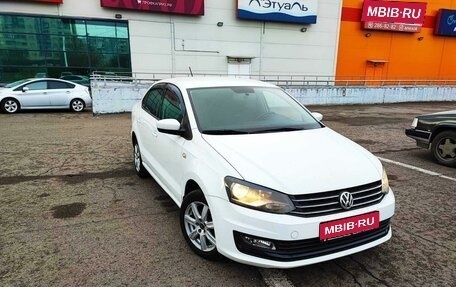 Volkswagen Polo VI (EU Market), 2015 год, 1 100 000 рублей, 1 фотография