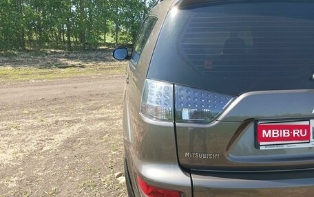 Mitsubishi Outlander III рестайлинг 3, 2011 год, 950 000 рублей, 8 фотография