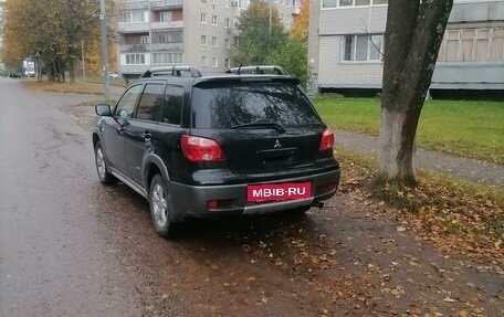 Mitsubishi Outlander III рестайлинг 3, 2006 год, 585 000 рублей, 4 фотография