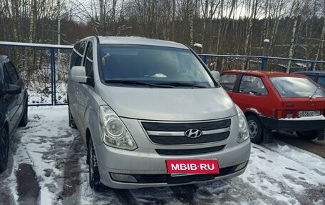 Hyundai Grand Starex Grand Starex I рестайлинг 2, 2008 год, 1 699 000 рублей, 2 фотография