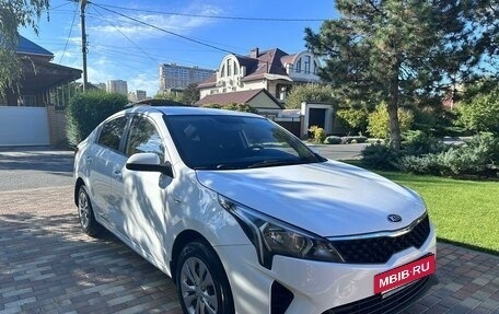 KIA Rio IV, 2021 год, 1 328 000 рублей, 3 фотография