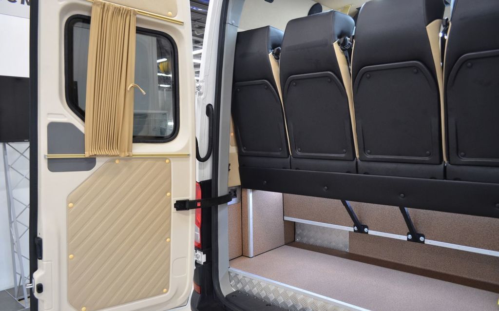 Volkswagen Crafter, 2023 год, 15 600 000 рублей, 9 фотография