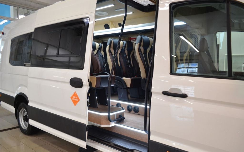Volkswagen Crafter, 2023 год, 15 600 000 рублей, 6 фотография