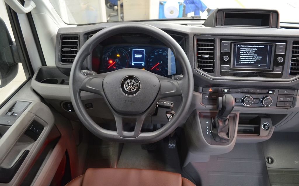 Volkswagen Crafter, 2023 год, 15 600 000 рублей, 21 фотография