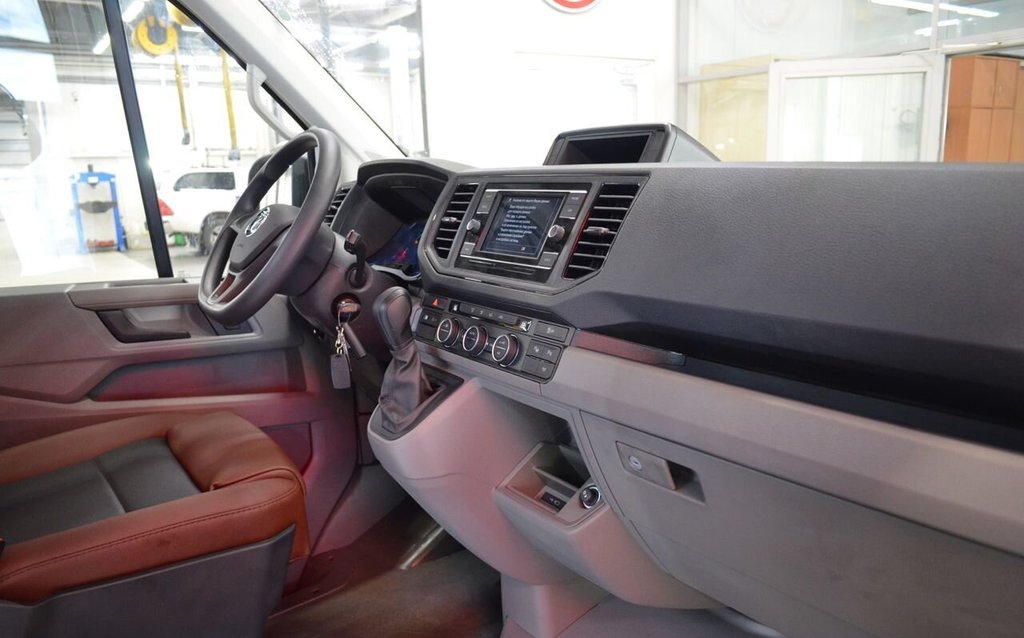 Volkswagen Crafter, 2023 год, 15 600 000 рублей, 19 фотография