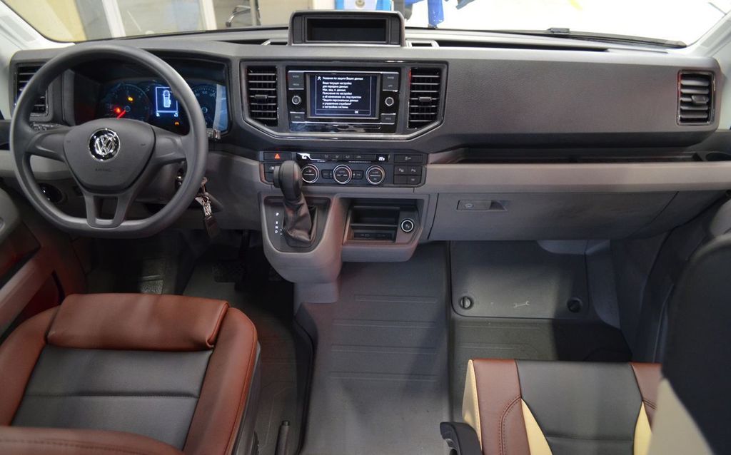 Volkswagen Crafter, 2023 год, 15 600 000 рублей, 20 фотография