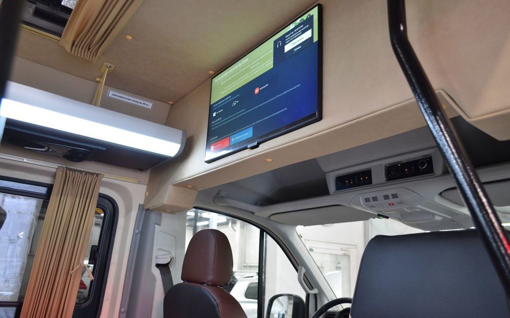 Volkswagen Crafter, 2023 год, 15 600 000 рублей, 37 фотография