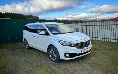 KIA Carnival III, 2018 год, 3 200 000 рублей, 3 фотография