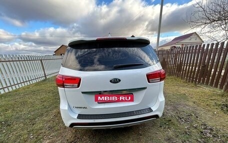 KIA Carnival III, 2018 год, 3 200 000 рублей, 8 фотография