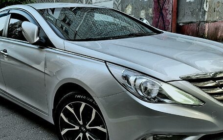 Hyundai Sonata VI, 2012 год, 1 550 000 рублей, 2 фотография