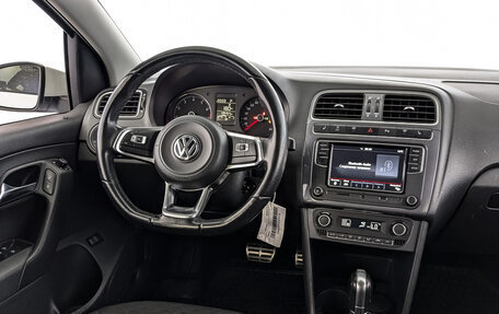 Volkswagen Polo VI (EU Market), 2018 год, 1 350 000 рублей, 21 фотография