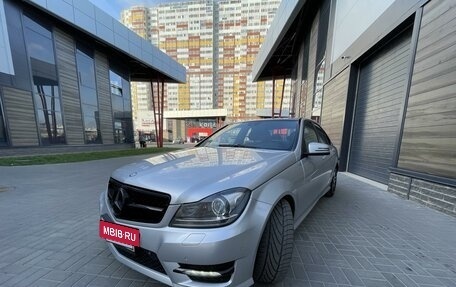 Mercedes-Benz C-Класс, 2011 год, 1 450 000 рублей, 2 фотография