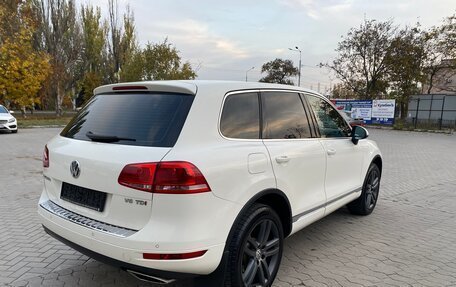 Volkswagen Touareg III, 2011 год, 2 350 000 рублей, 7 фотография