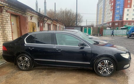 Skoda Superb III рестайлинг, 2012 год, 800 000 рублей, 2 фотография