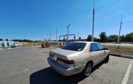 Toyota Camry, 1999 год, 450 000 рублей, 2 фотография