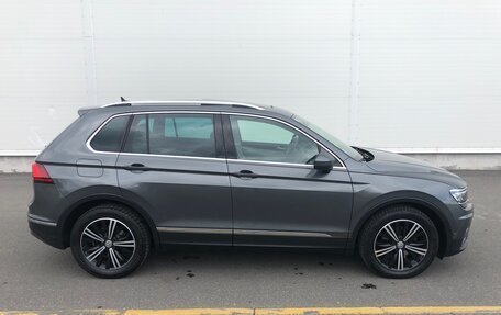 Volkswagen Tiguan II, 2019 год, 3 500 000 рублей, 5 фотография