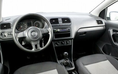 Volkswagen Polo VI (EU Market), 2012 год, 1 049 000 рублей, 11 фотография