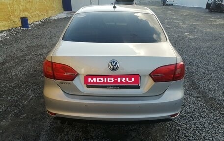 Volkswagen Jetta VI, 2011 год, 1 500 000 рублей, 4 фотография