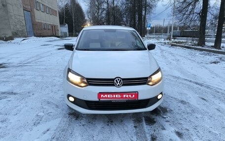 Volkswagen Polo VI (EU Market), 2013 год, 770 000 рублей, 2 фотография