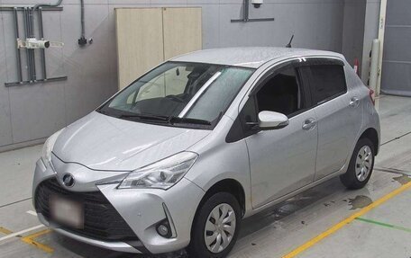 Toyota Vitz, 2020 год, 850 000 рублей, 1 фотография