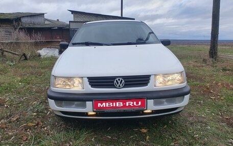 Volkswagen Passat B4, 1996 год, 225 000 рублей, 1 фотография