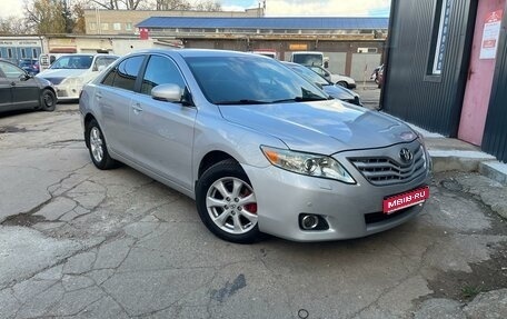 Toyota Camry, 2010 год, 1 350 000 рублей, 1 фотография